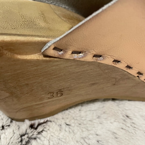 No. 6 rose gold front seam slide clog - Picture 8 of 16